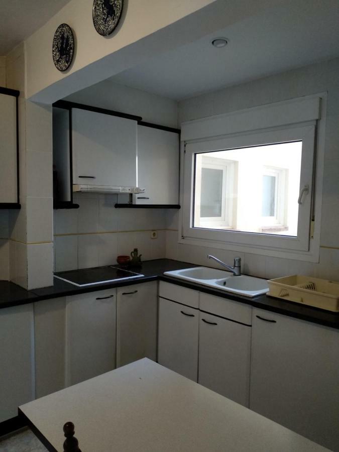 Sea Front Apartment In Platja Pals With Terrace And Parking Exterior photo
